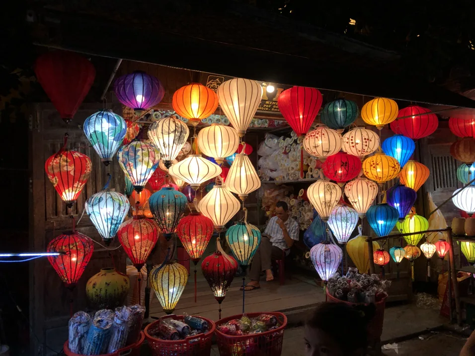 Sỉ đèn lồng