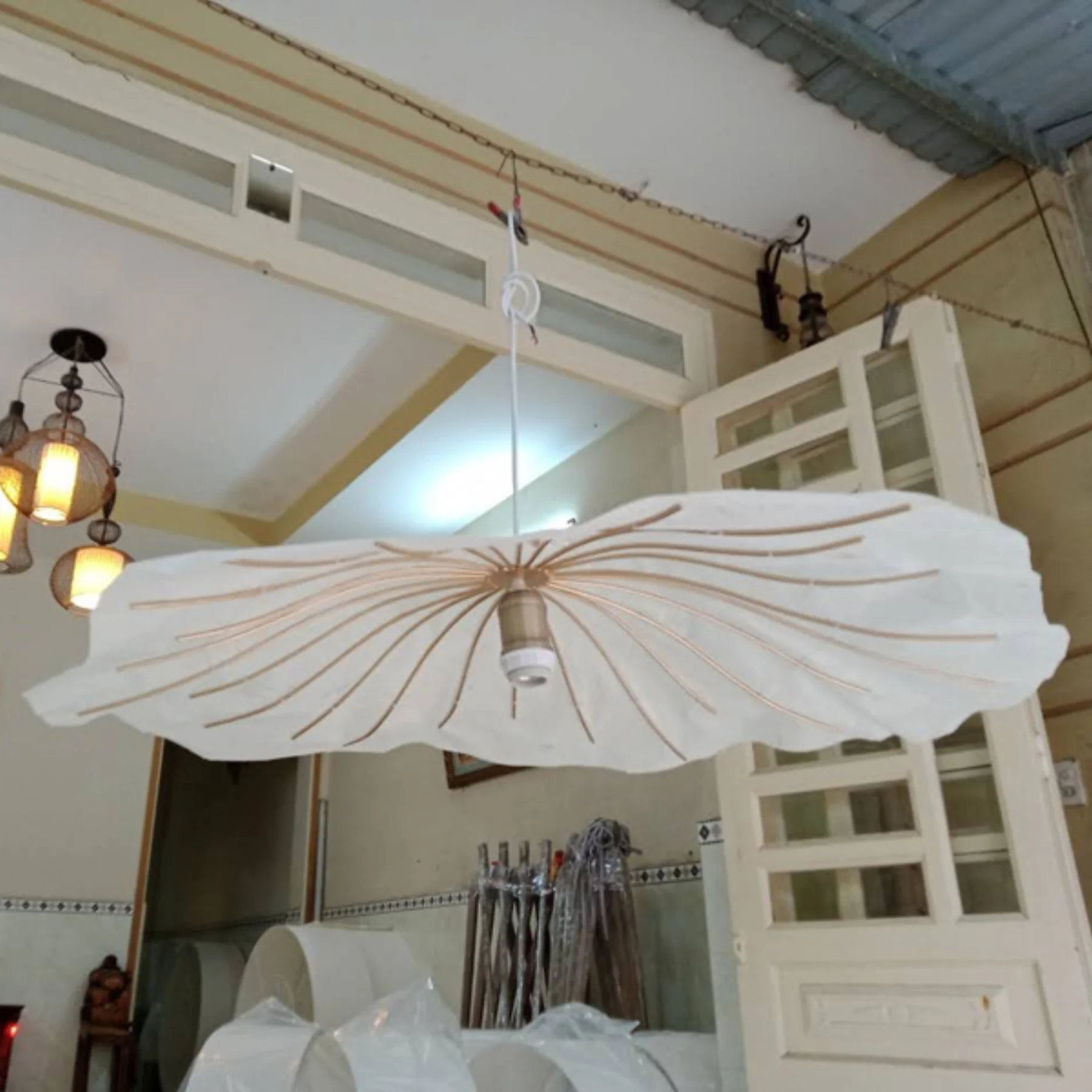 Đèn sàn gỗ 3 chân KH-DS002