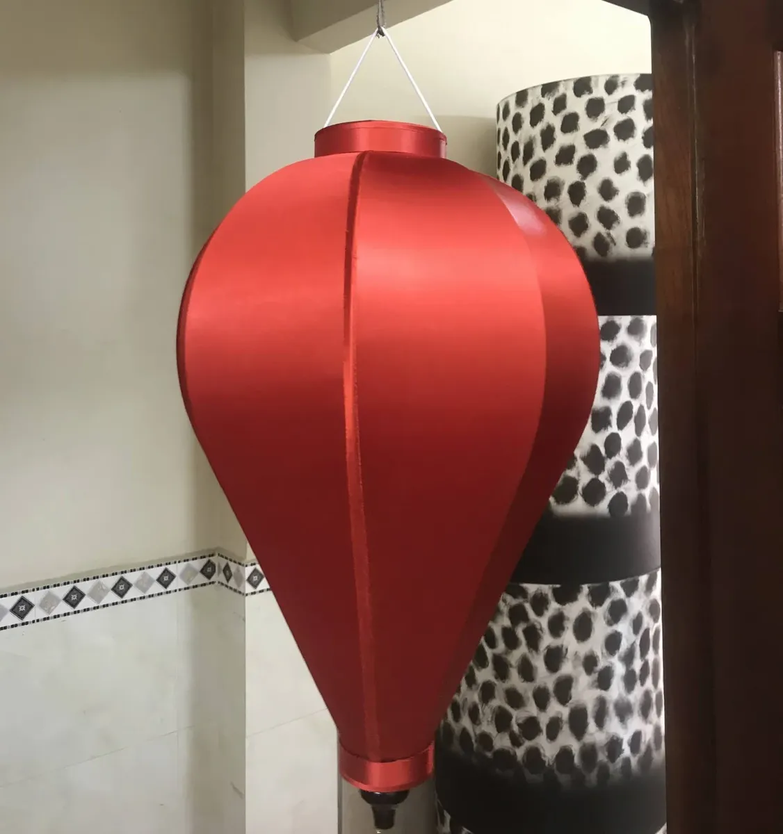 Đèn thả vải đỏ dáng giọt nước củ hành